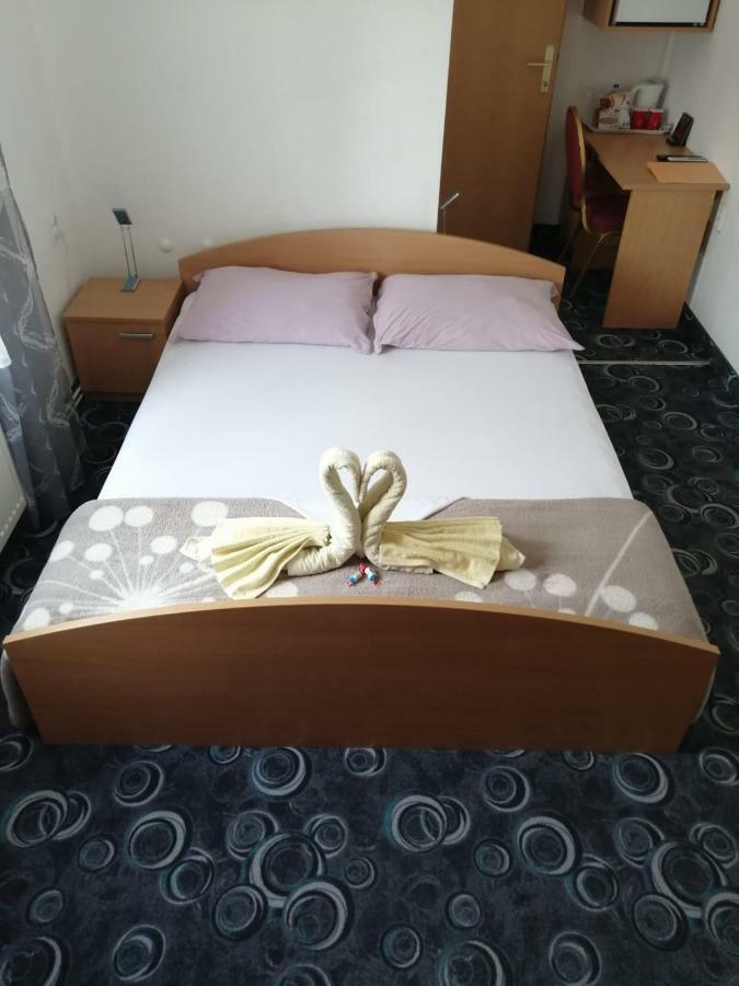 Rooms Du-Na Zagreb Quarto foto