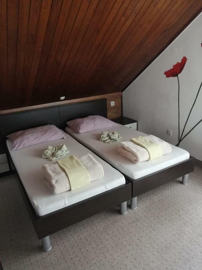 Rooms Du-Na Zagreb Quarto foto